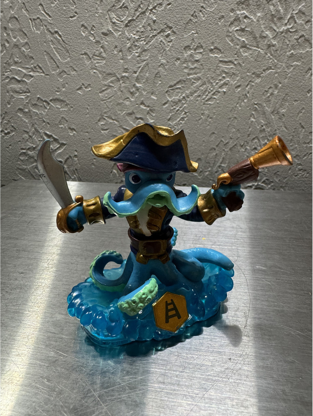 Activision Skylanders Wash Buckler Swap Force Figure
